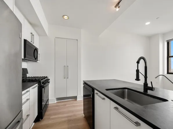 4 Beacon Way image 3 of 9