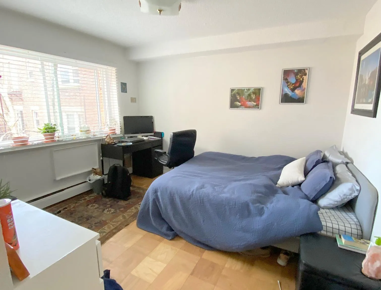 3 bed, 1300 sqft, $4,500 — Photo 4