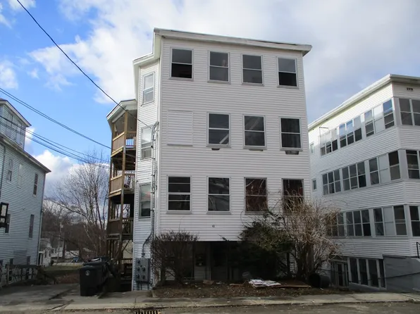 41 Greenwood St, Gardner, MA 01440