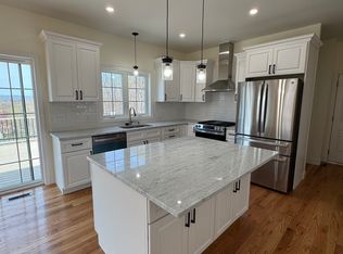 274 Riverside Dr, Meriden, CT 06451