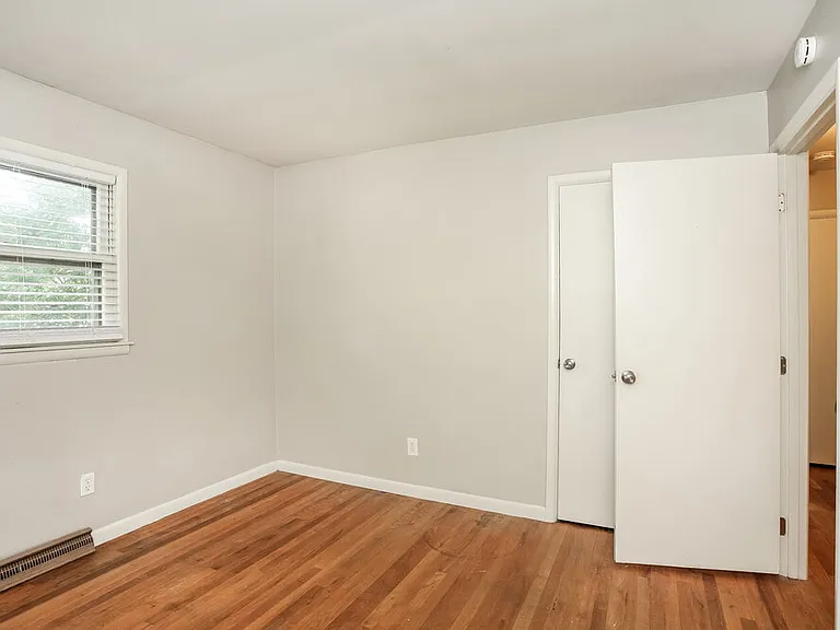 7605 Kimberly Dr — Photo 14