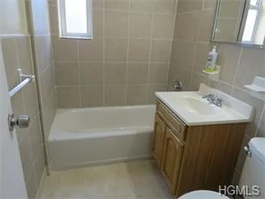 Sold by Besmatch Real Estate Inc | media 8