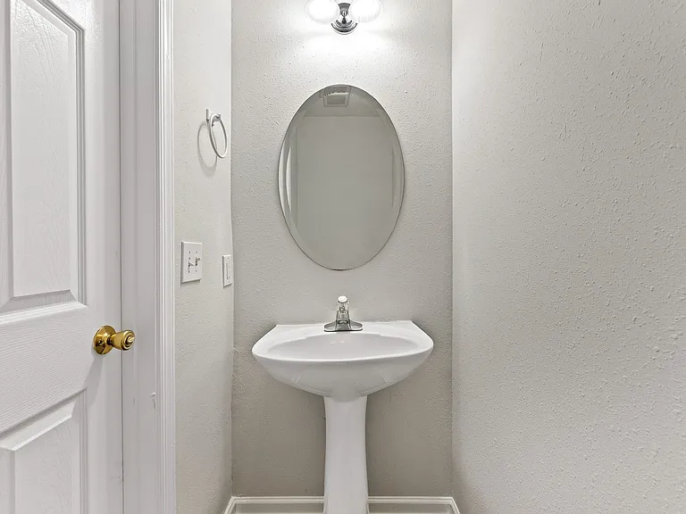 110 Aaron Pl #106 — Photo 12