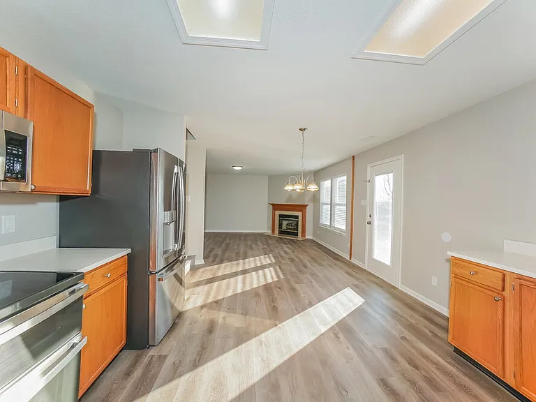 333 Sunburst Ln — Photo 7