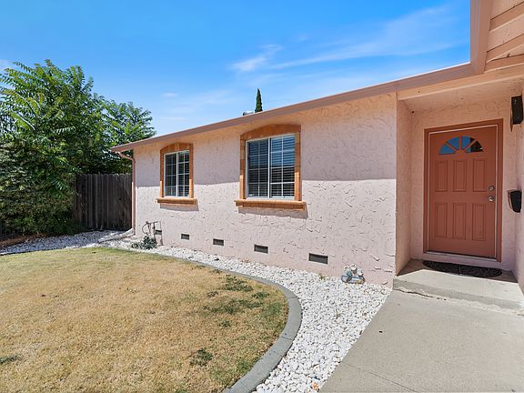 2nd image of 40 San Carlos Pl