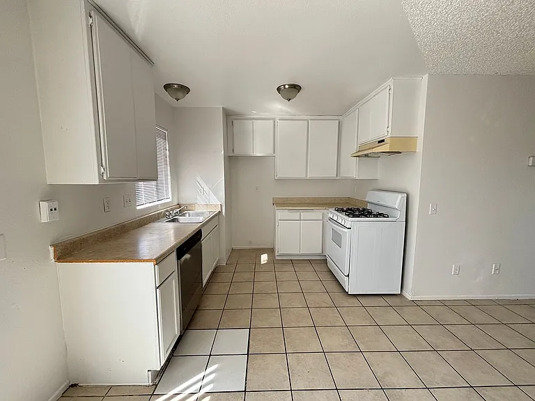 38729 11th St E #3 — Photo 14