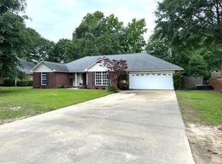 1141 Longleaf Dr, Manning, SC 29102