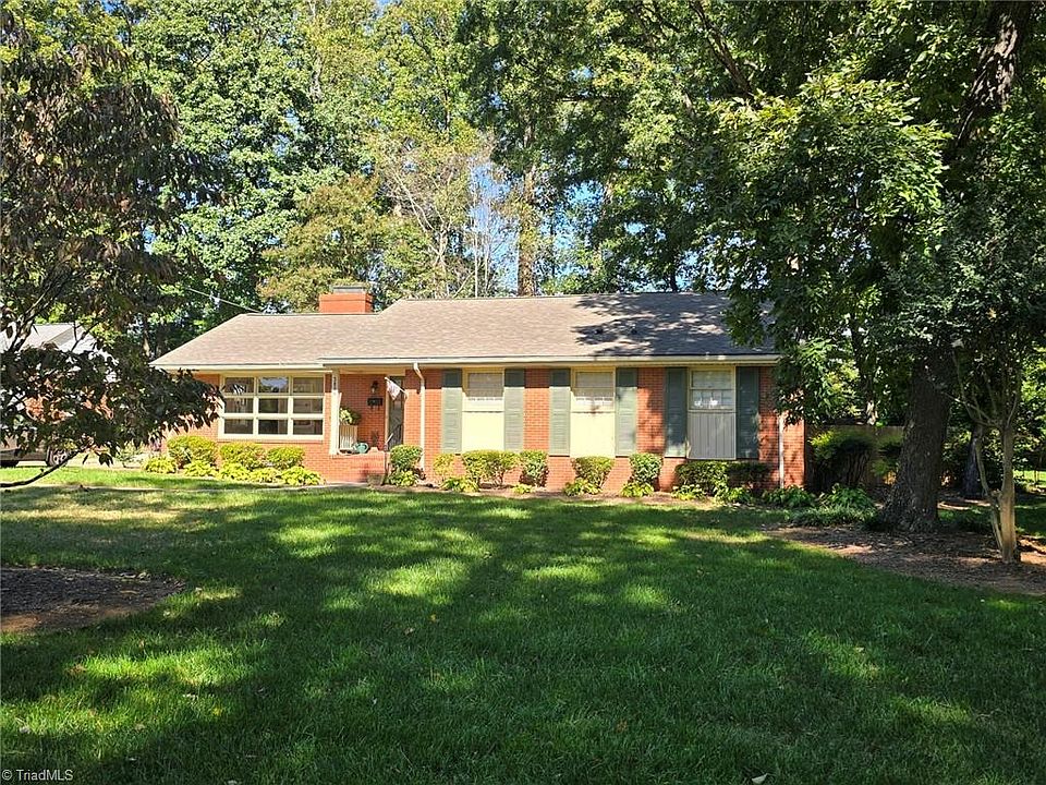 1st image of 3806 Dogwood Dr