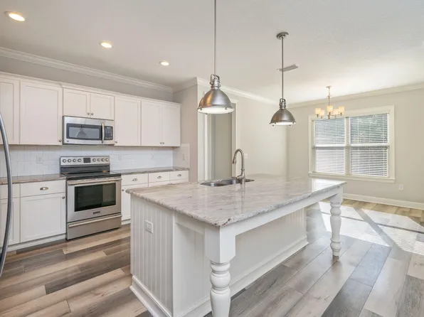 1524 Mill Creek Dr, Baker, FL 32531