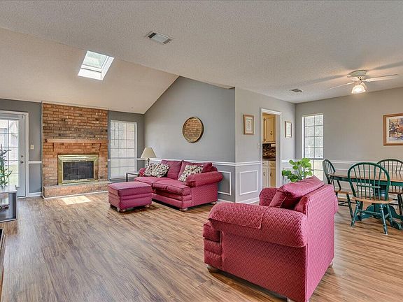 2nd image of 3713 Teakwood Ct