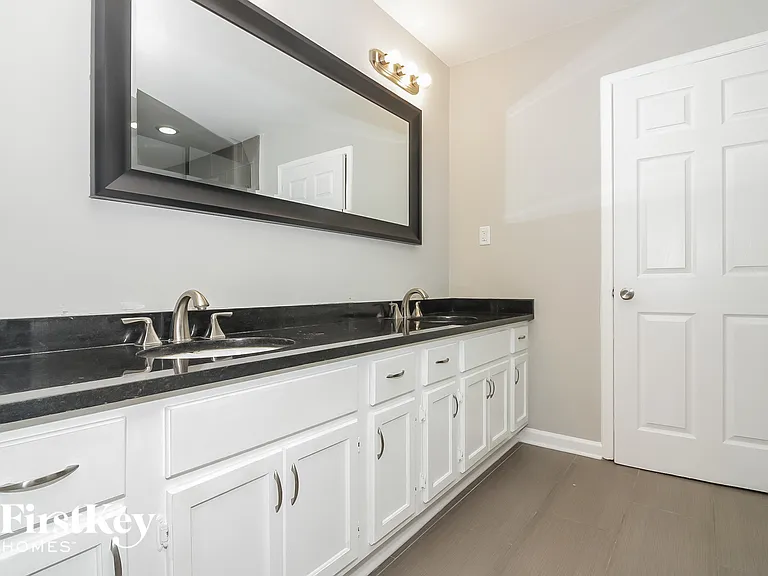 7650 Charstone Dr — Photo 9