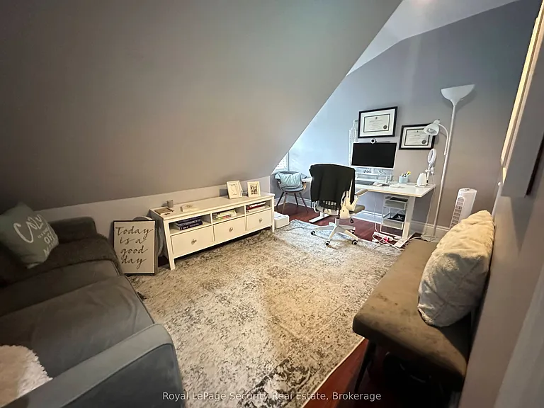 380 Crawford St #2 — Photo 13