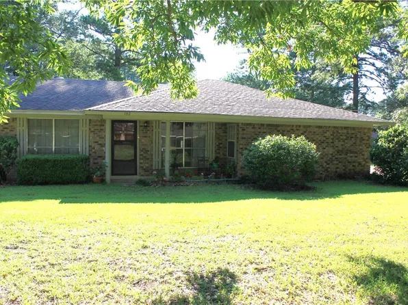 102 Oakwood Ln, Pineville, LA 71360