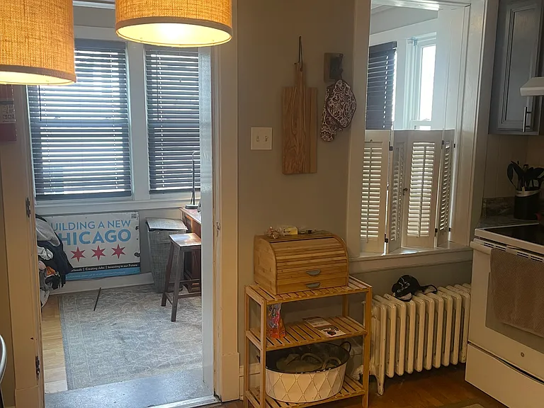 5540 N Austin Ave #2 — Photo 12