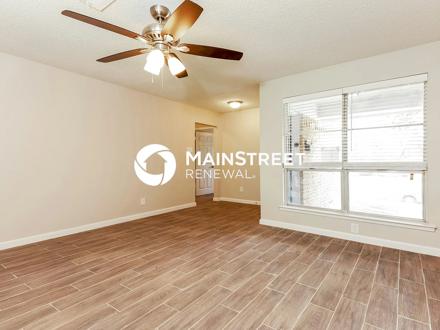 414 Crusader Dr — Photo 2