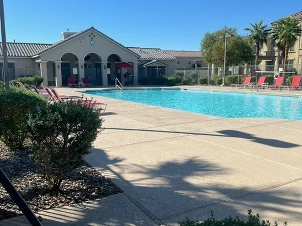 4561 Woolcomber St, Sunrise Manor, NV 89115