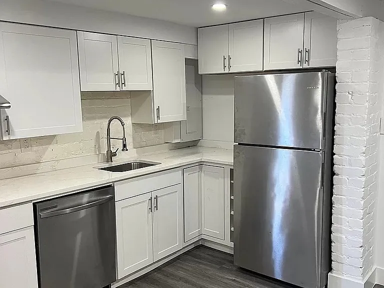 2027 S 41st St #2029 — Photo 6