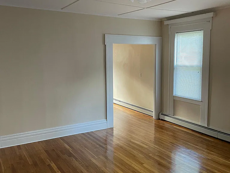 170 Washington St #4 — Photo 5