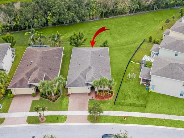 1332 NW Leonardo Circle, Port St Lucie, FL 34986