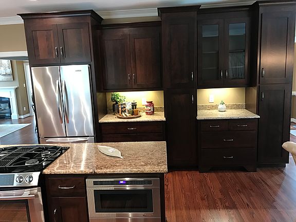 3rd image of 609 Fairfax Way