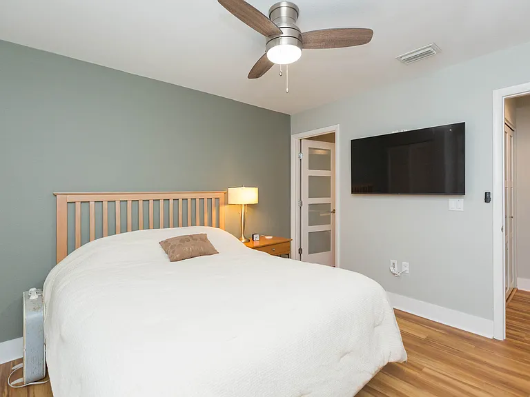 2020 W Dekle Ave #C — Photo 62