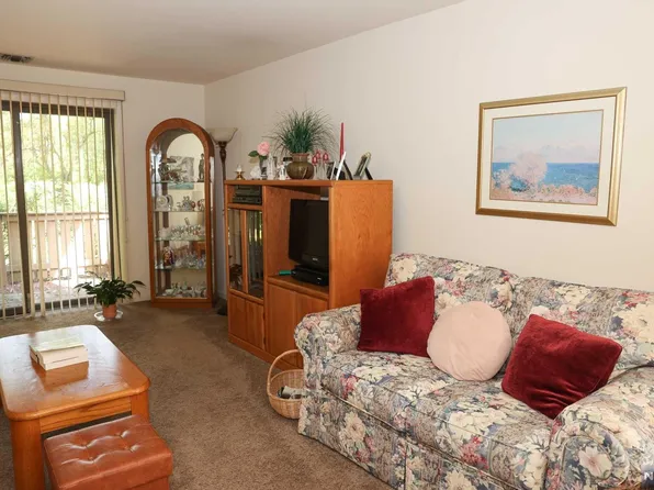 136 Changebridge Rd #7, Montville, NJ 07045