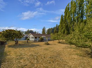 104 Thistle Ln, Eureka, CA 95503