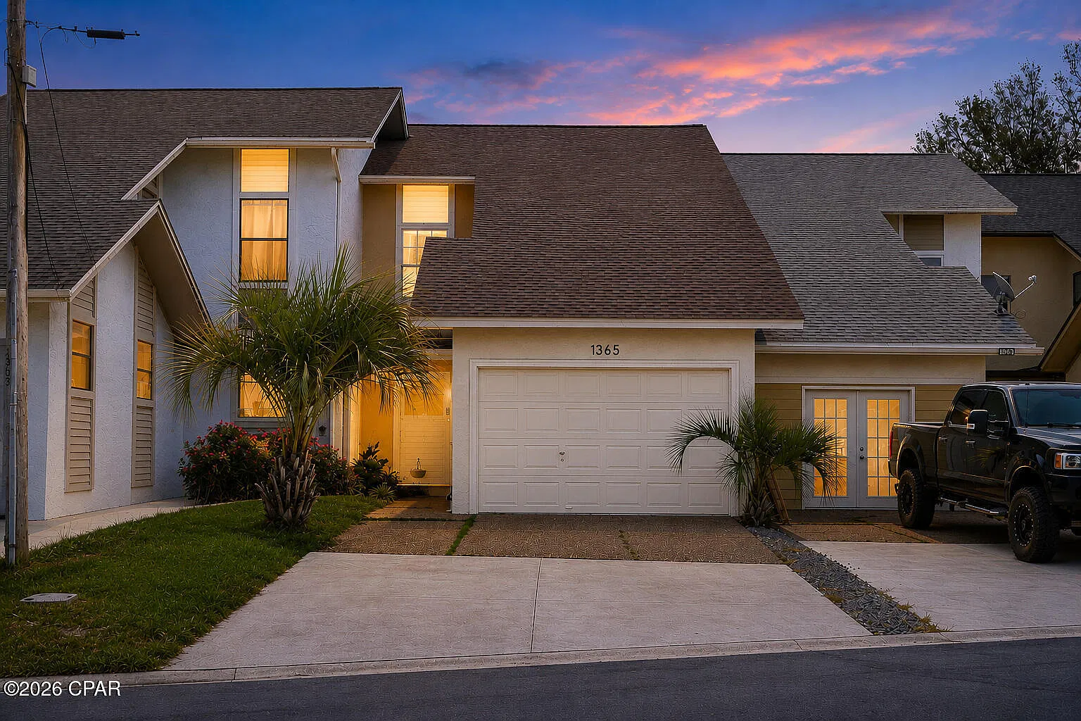 3 bed, 2.5 bath, 1572 sqft, $2,100 — Photo 1
