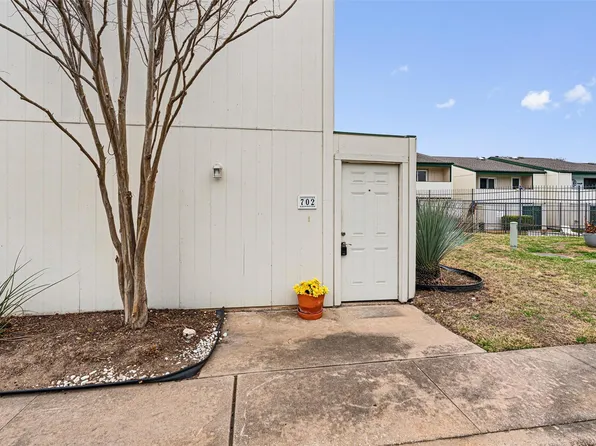 6718 Silvermine Dr APT 702, Austin, TX 78736