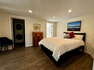 2822 Ben Lomond Dr #B, Santa Barbara, CA 93105