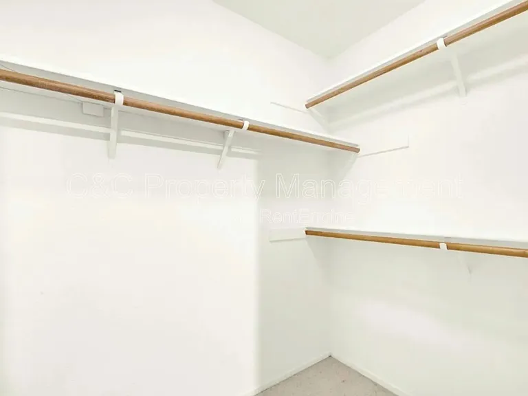 242 Bartlett Ln — Photo 16