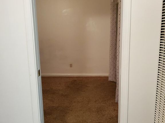 3rd image of 406 Berrellesa St #406