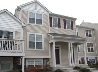 403 Terra Springs Cir, Volo, IL 60020