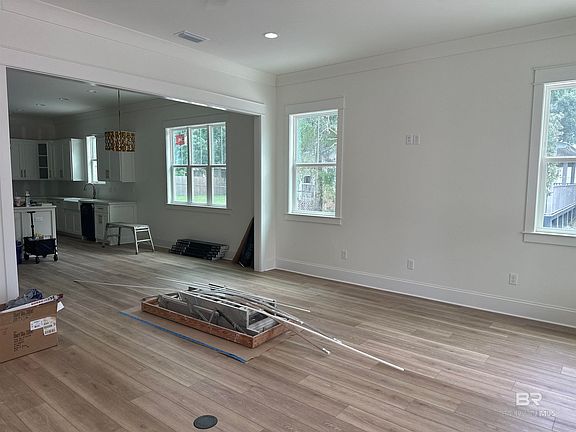 2nd image of 0 W Oak Ridge Dr