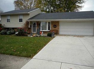 1203 Edgebrook Dr, New Carlisle, OH