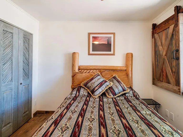 5312 E Ludlow Dr — Photo 33
