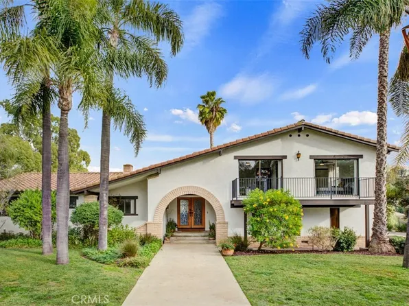 2527 Olive Hill Ln, Fallbrook, CA 92028