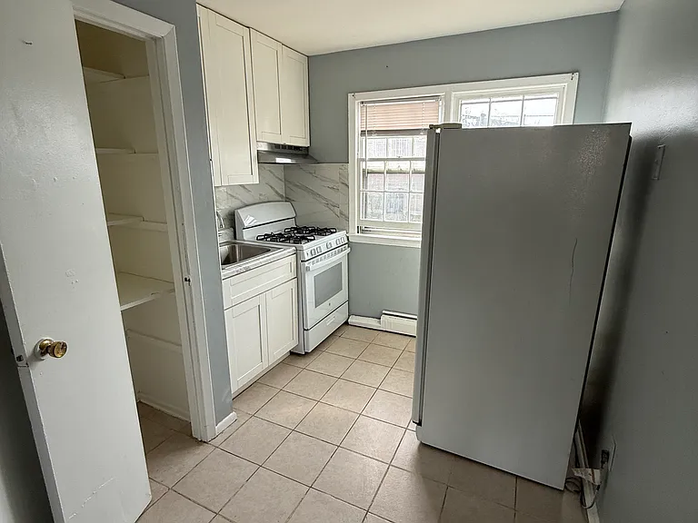 612 Ziegler Ave #17 — Photo 5