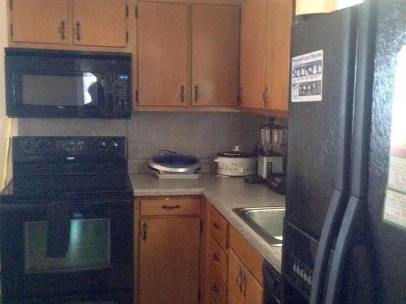 4th image of 4726 Peach Tree Dr NW