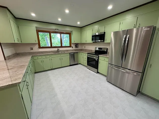 49 Chestnut Ln — Photo 10