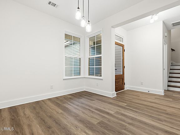 4th image of 579 Sams Point Rd