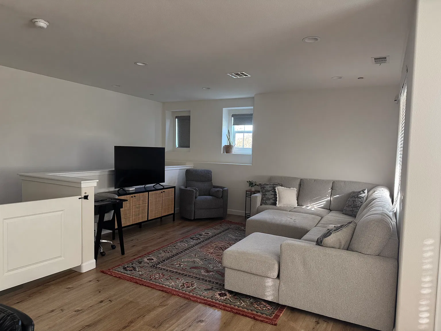 2 bed, 1164 sqft, $2,950 — Photo 2