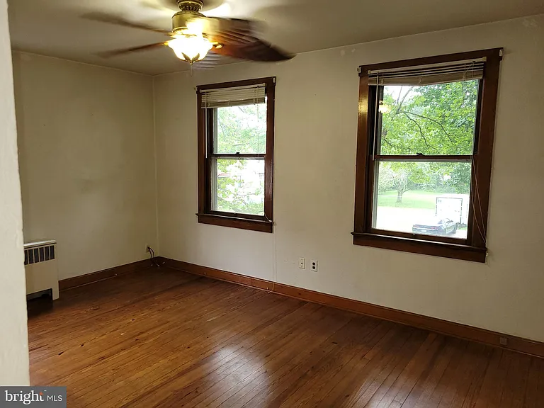 301 Buffalo Ave — Photo 8