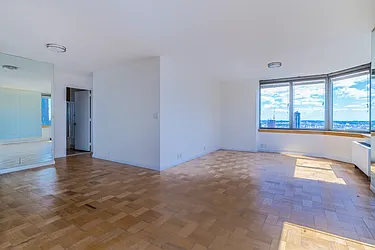 Sold by Yoram Adin, LREB