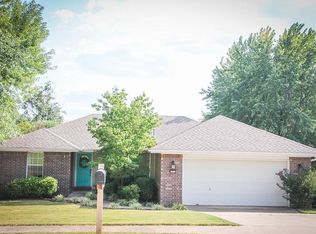 2953 Carley Pl, Springdale, AR 72762