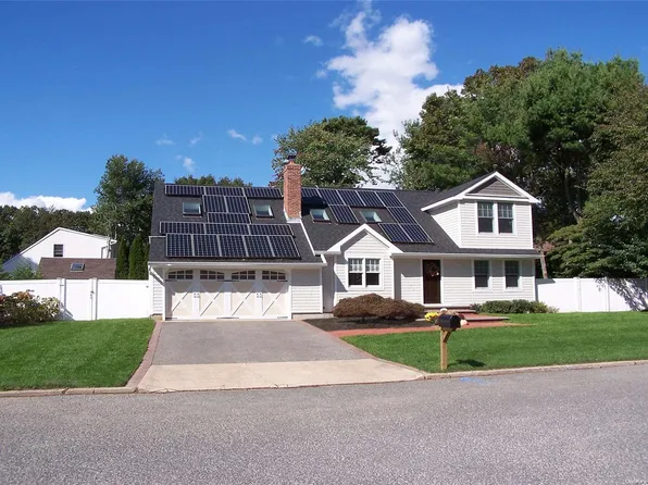 5 2nd Street, East Moriches, NY 11940