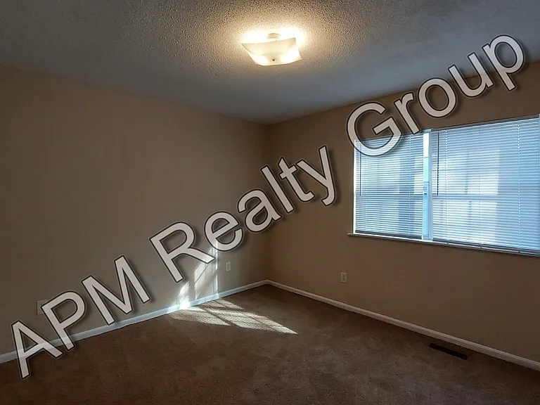 117 Country Town Dr — Photo 9