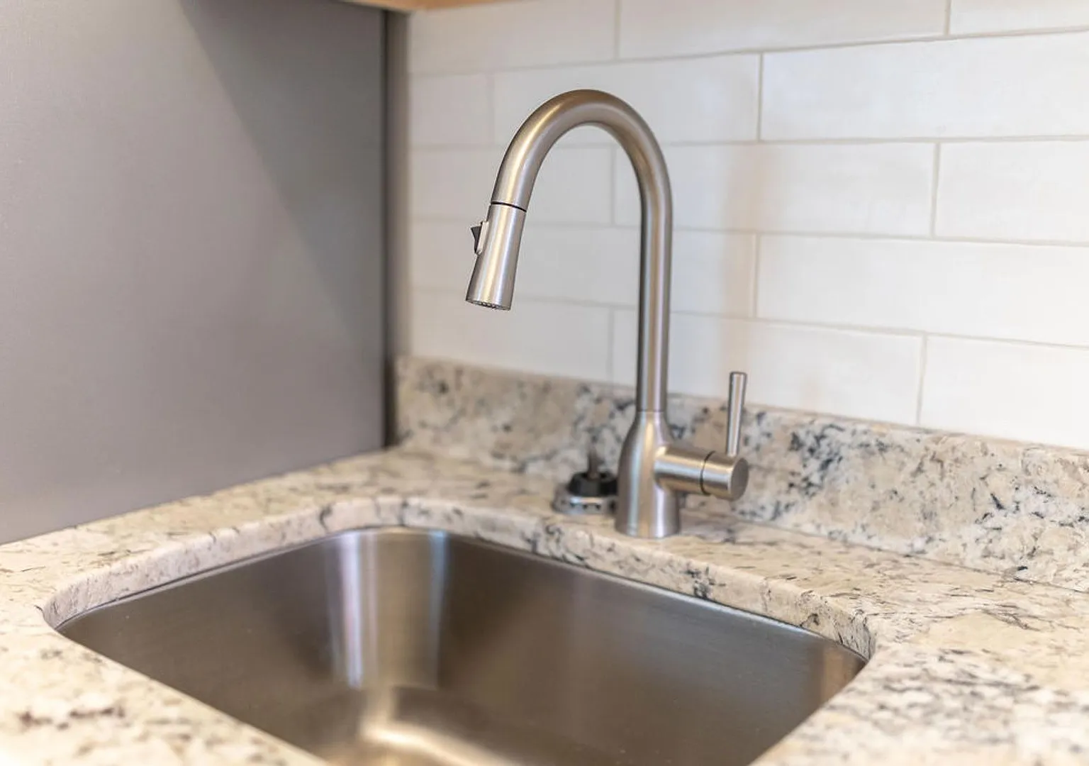 238 E Orange St — Photo 3