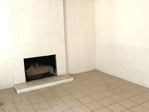 5th image of 8027 Center Pkwy