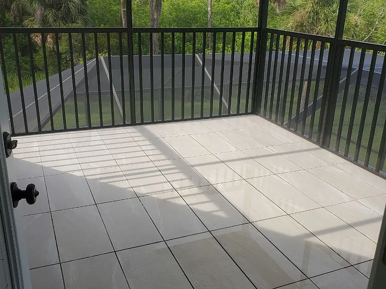 18 Riverfront Dr — Photo 45